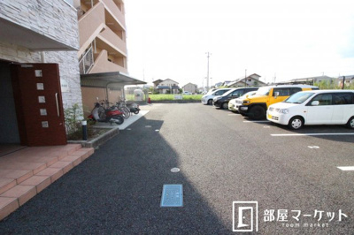 【駐車場】 | Ｓｕｎ　Ｕｐ　Ｒｏｙａl　浄水　Ⅲ