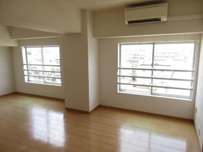 リエス西院の居間・リビング|リビング