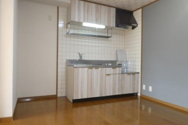 ラ・メゾン　ジョワイユーズのキッチン|ダイニングキッチン