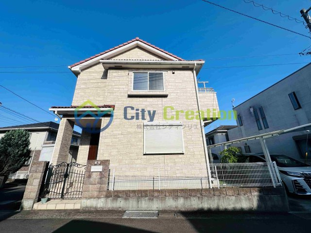 秦野市下大槻　中古住宅の外観