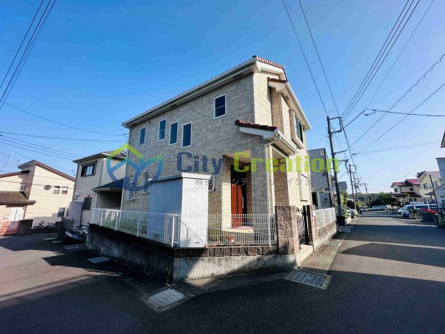 秦野市下大槻　中古住宅の外観