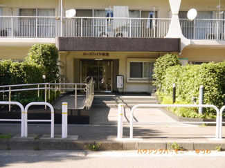 【エントランス】