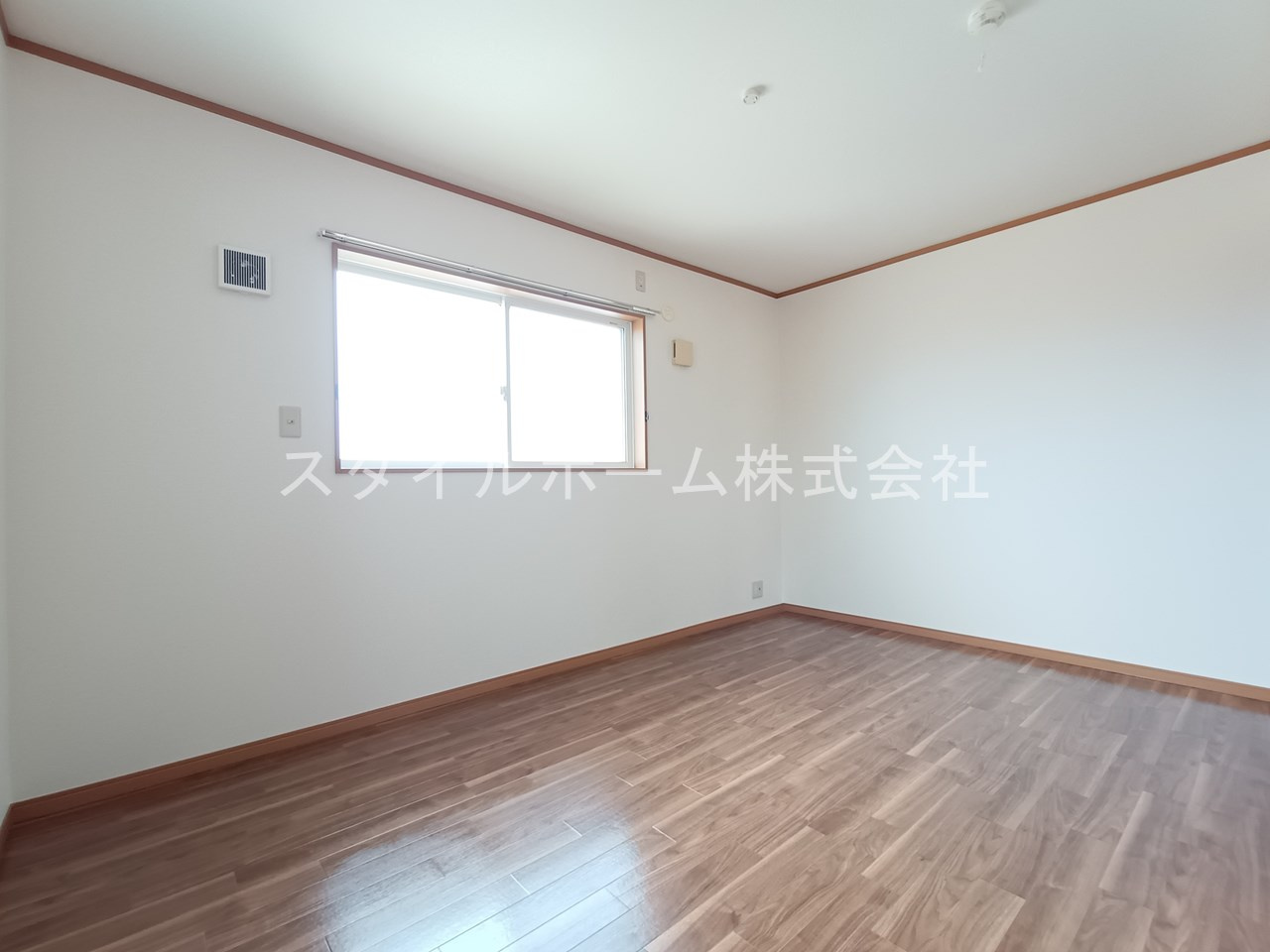 ポポラーレの居間・リビング