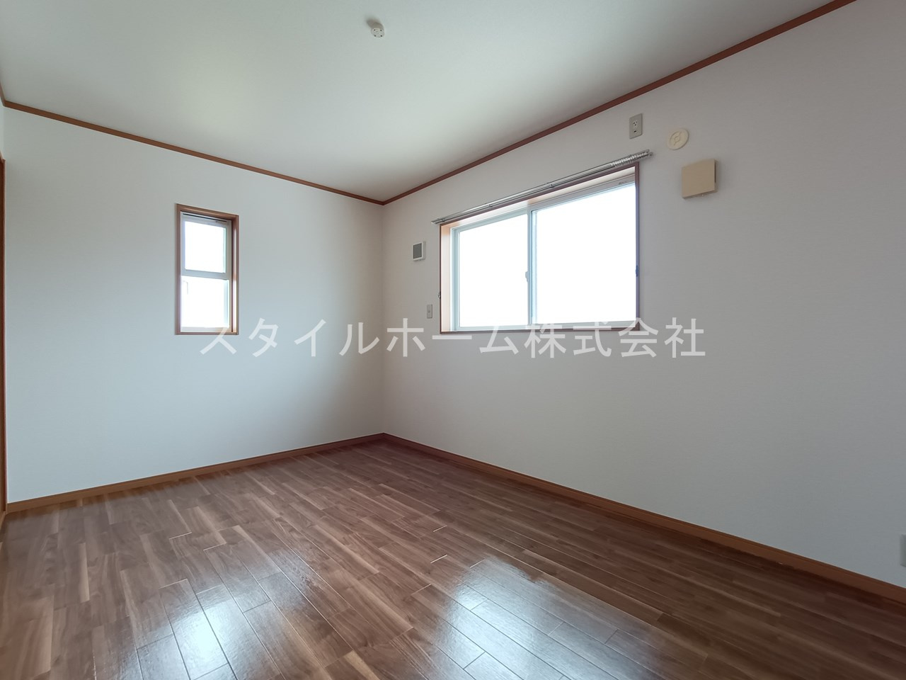 ポポラーレの居間・リビング