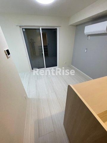 プール リアンの居間・リビング