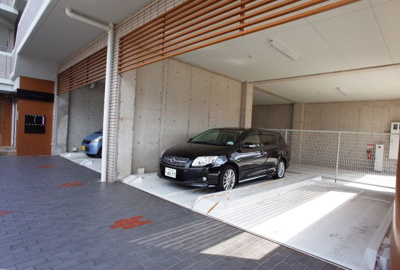 【駐車場】 | ポコアポコ住吉メゾン | 駐車場