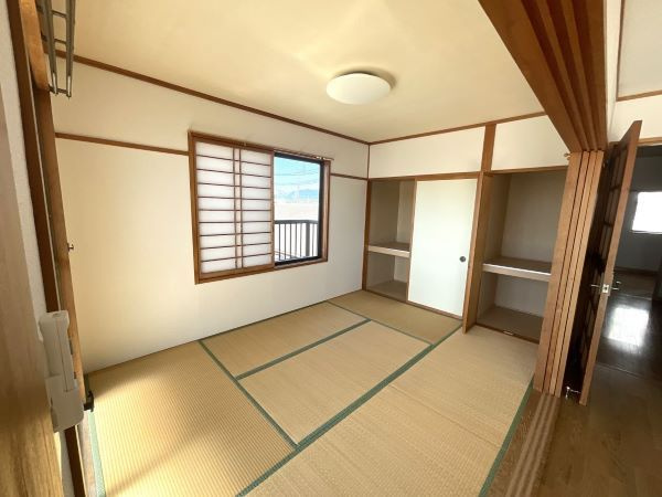 オカダリバーの和室