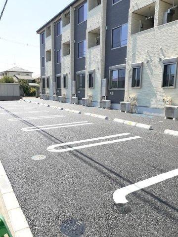【駐車場】 | ネオ・コンフォルト