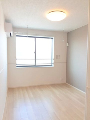 【寝室】 | ネオ・コンフォルト