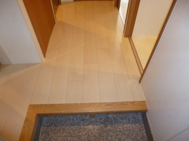 リバーサイド清音の玄関