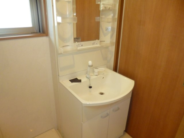 リバーサイド清音の独立洗面台|シャンプードレッサー