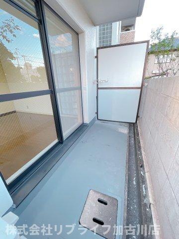 ジュネス新在家のバルコニー|同物件別号室