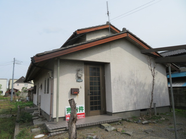 藤岡市立石　中古300の外観