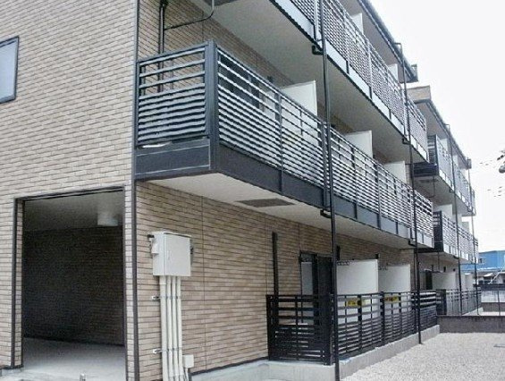 レオネクストドミールAのエントランス