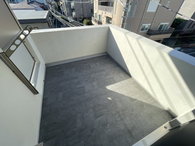 【バルコニー】 | ヴァンベール駒沢