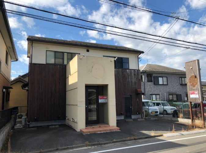近江八幡市中村町の店舗