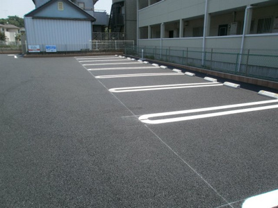 【駐車場】 | ヴェリス　レジデンス
