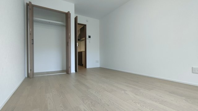 【居間・リビング】アコヤシェル津高 