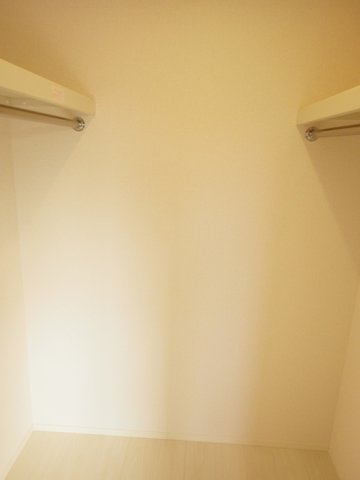 グリーンヒルズ Ⅵの収納|ウォークインクローゼット