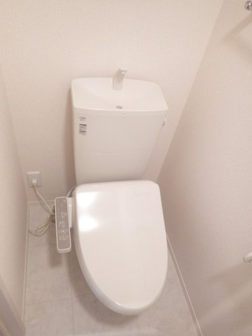 グリーンヒルズ Ⅵのトイレ|温水洗浄便座付きトイレ