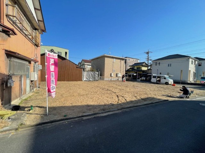 【外観】 | 守山区第４守山区鳥羽見　全２棟 | 撮影
社長の村田です！
自らプレイヤーとして営業しています
長年の経験と実績から皆様により良いマイホーム購入のご提案をいたします。
住宅ローンの不安や購入後の不安等何でもご相談ください。