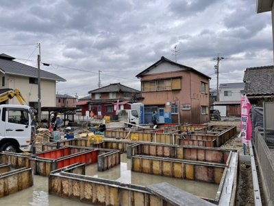 【前面道路含む現地写真】 | 守山区第４守山区鳥羽見　全２棟