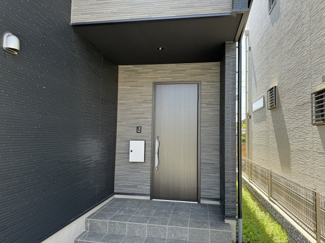 松戸市横須賀１丁目新築戸建（横須賀６期）のエントランス|エントランス・玄関ポーチ