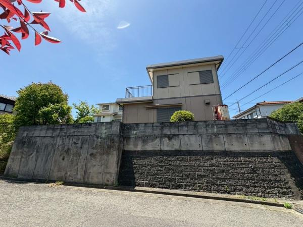 貴志川町長山　中古戸建の前面道路含む現地写真