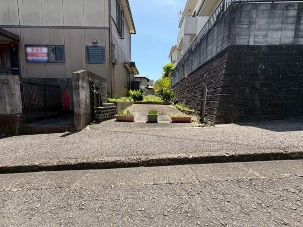 貴志川町長山　中古戸建の駐車場