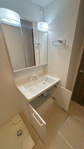 リュミエールの独立洗面台