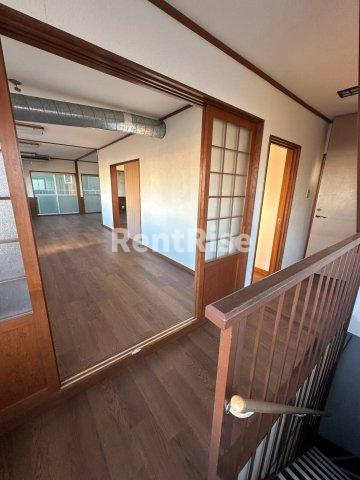 岩倉市大地町住居付店舗の内装
