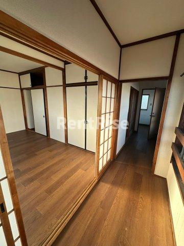 岩倉市大地町住居付店舗の内装