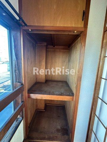 岩倉市大地町住居付店舗の収納
