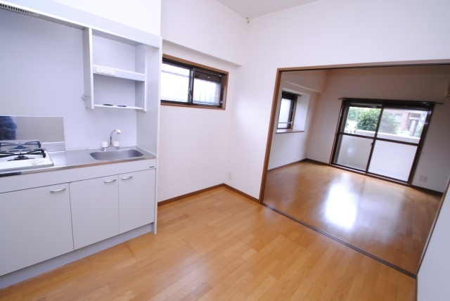 久留米市小森野２丁目の賃貸マンションの居間・リビング|同建物　同タイプ　イメージ写真