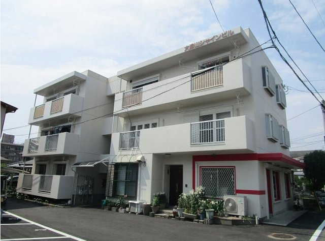 大津山シャインビルの外観