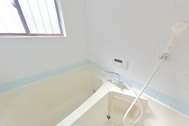 ６３１６３　岐阜市岩崎中古貸家の浴室