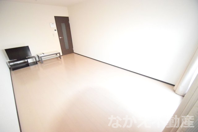 【居間・リビング】 | こちらのリビングで趣味の時間をお楽しみください