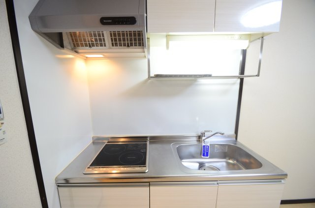 フジパレス西加賀屋のキッチン|コンパクトなキッチンで掃除もラクラク