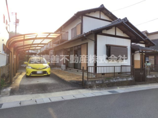 ６３１００　岐阜市太郎丸事業用貸家の外観