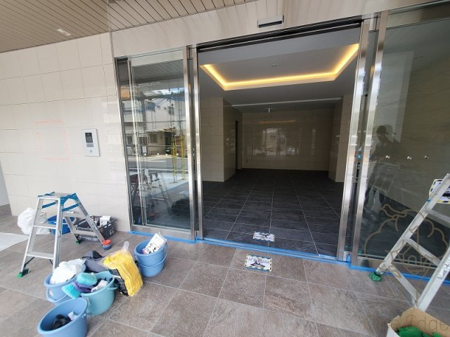 エグゼ大阪NORTHゲートのエントランス