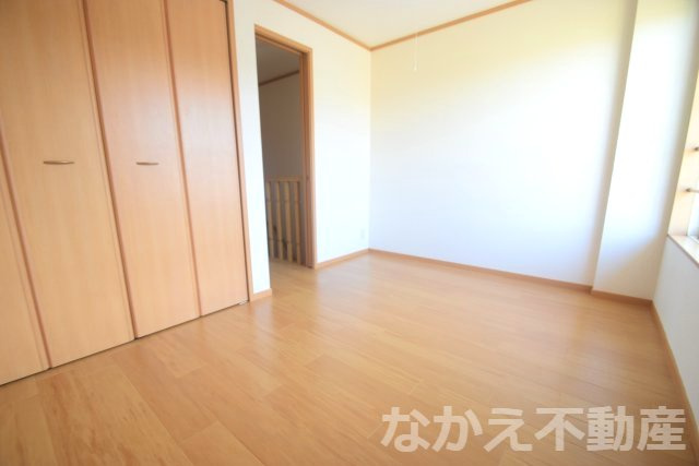【寝室】 | 使い勝手のいい寝室です