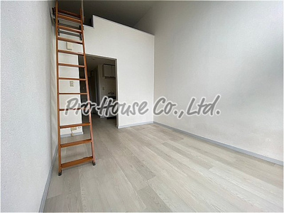 【洋室】 | パティオヴィラ