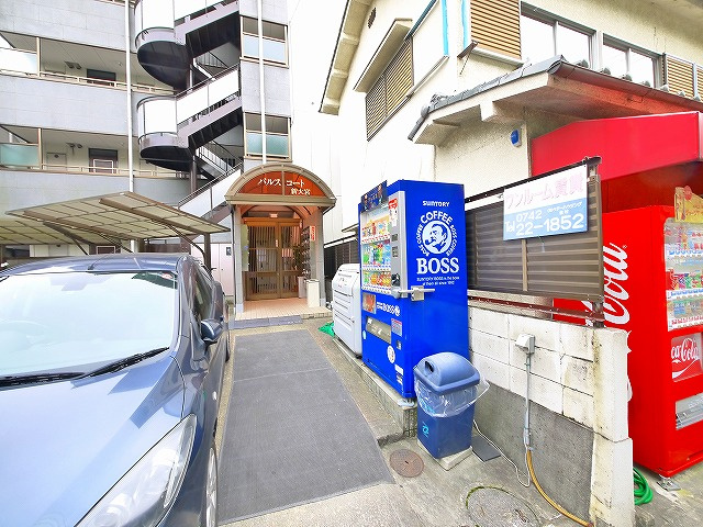 パルスコート新大宮のエントランス|建物の内部です