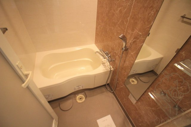 S-RESIDENCE福島Luxeの浴室