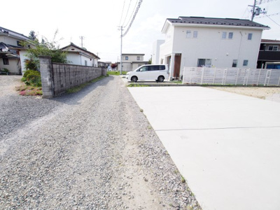 【前面道路含む現地写真】 | 福島市岡部字大旦 | 南西側、4mの道路に接しています◎