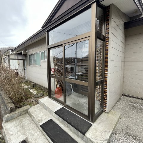 室蘭市増市町1丁目14-12借家のエントランス