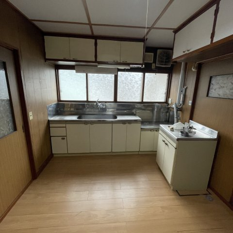 室蘭市増市町1丁目14-12戸建のキッチン