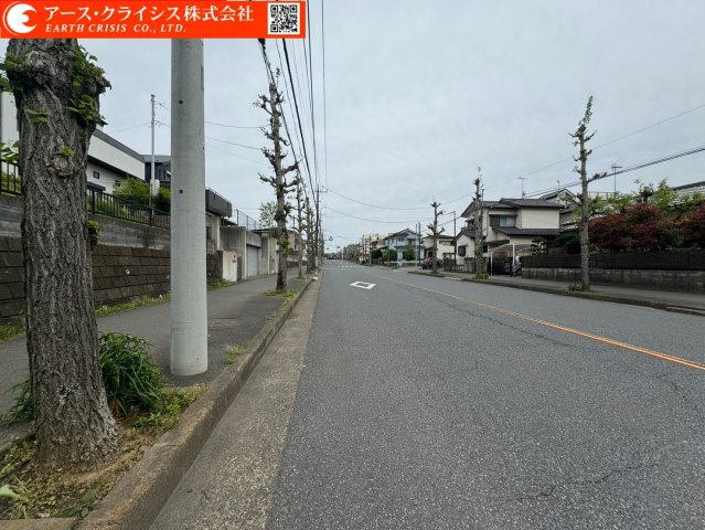 【前面道路含む現地写真】 | 我孫子市湖北台10丁目 | 南西側18ｍ公道に9.75ｍ接道となります。