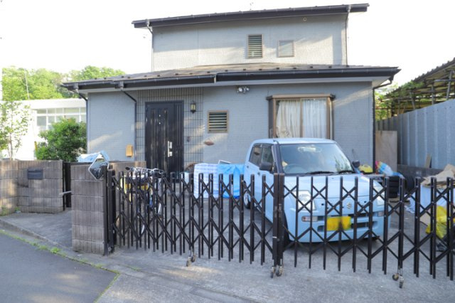 【外観】 | 物件の詳細については、現地を見てわかること以外に、役所や法務局などで調べないとわからないことがあります。そのため、現地に行く場合は、もしこの物件を買ったらどのような生活ができるかをイメージしましょう。