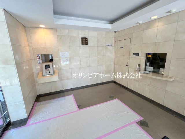 コスモ向島ロイヤルフォルム　3階　新　規　リ　ノベーションのその他共用部分